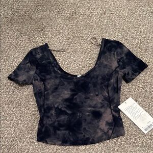 Lululemon align tee. 4